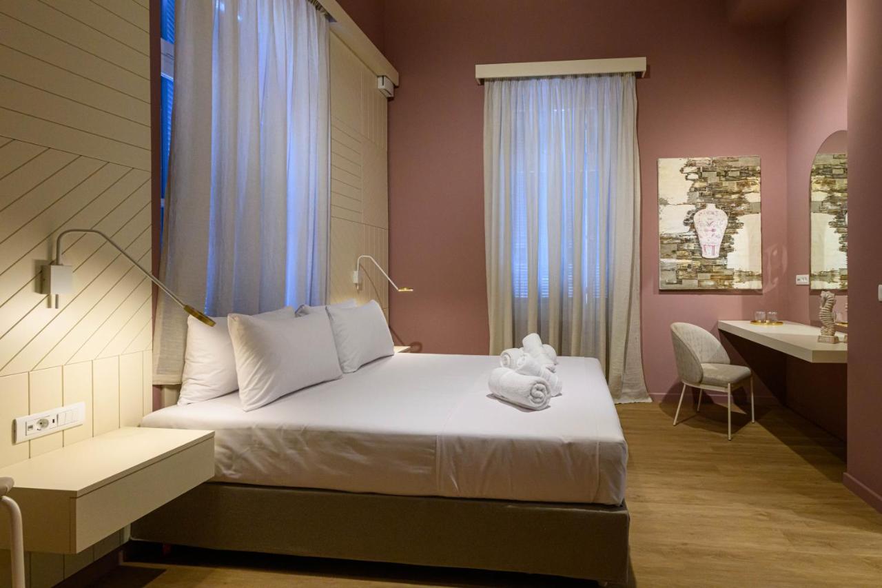 Blueblood - The Rooms Kalamata Bagian luar foto