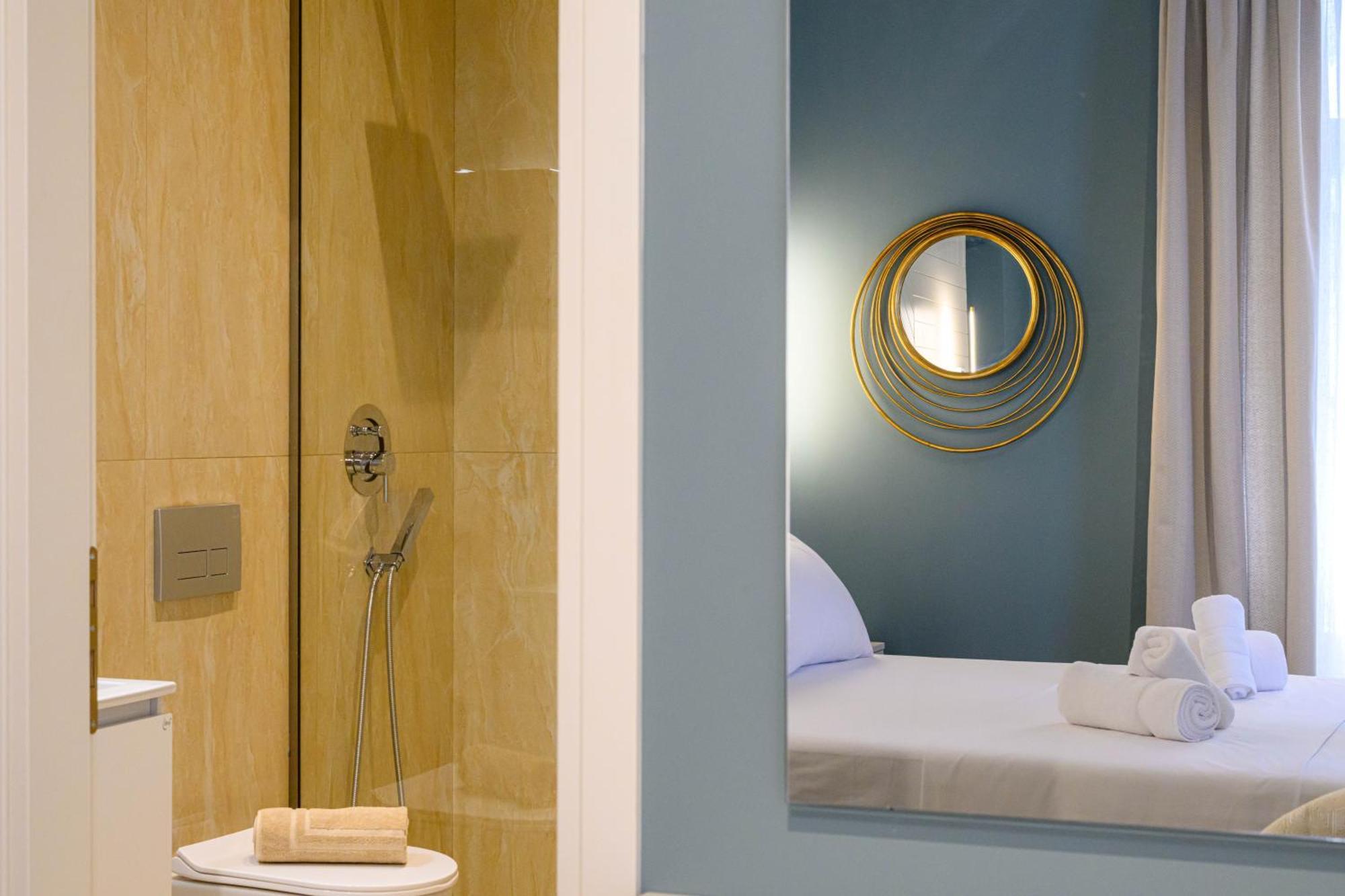 Blueblood - The Rooms Kalamata Bagian luar foto