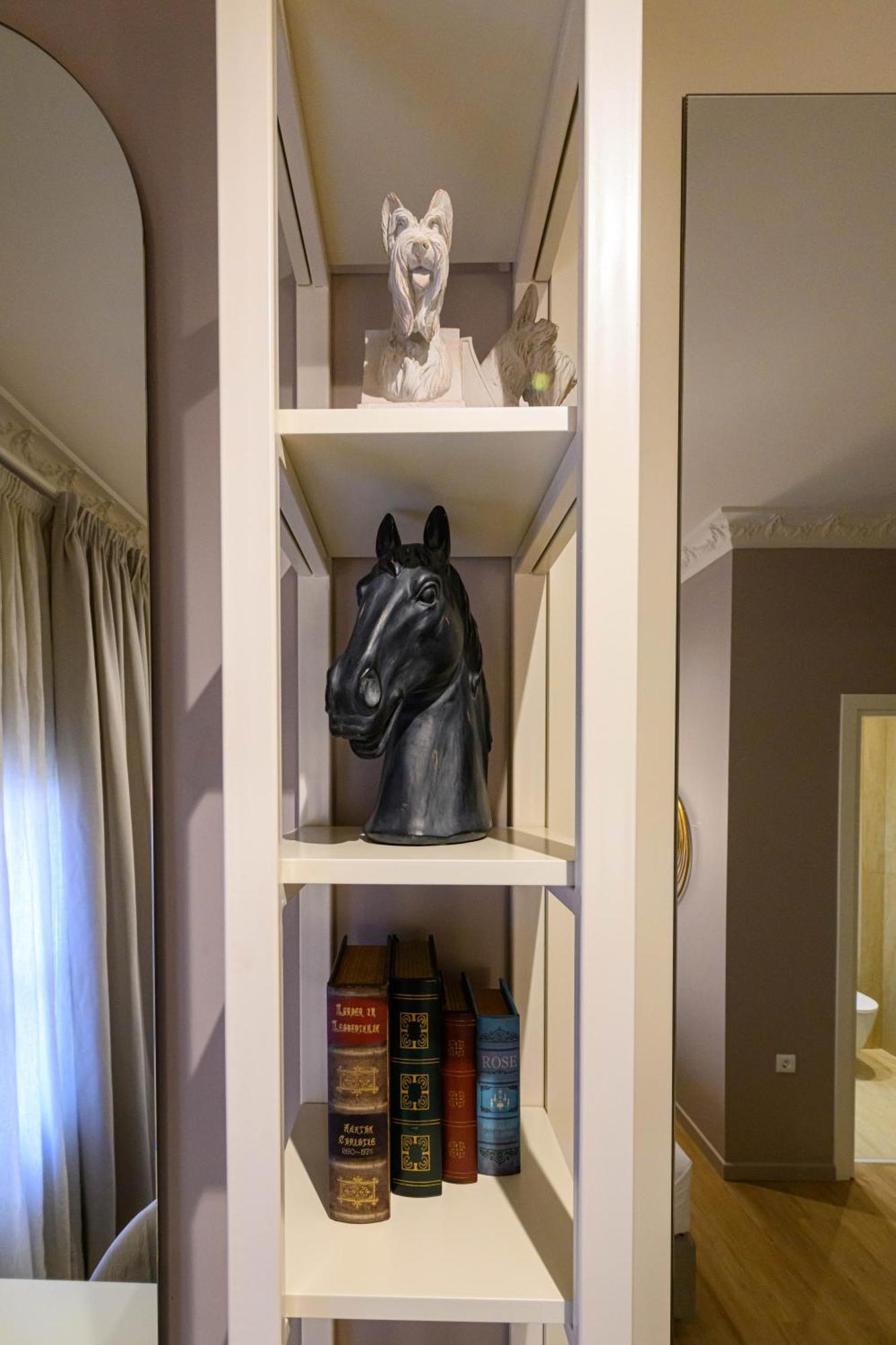 Blueblood - The Rooms Kalamata Bagian luar foto
