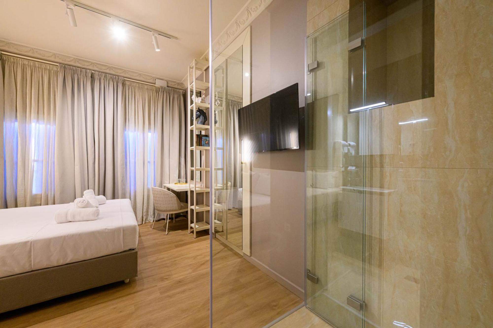 Blueblood - The Rooms Kalamata Bagian luar foto